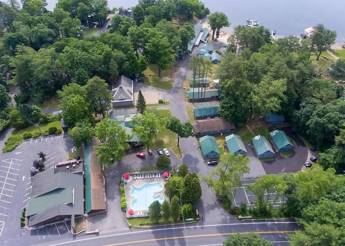 Depe Dene Lakeside Resort